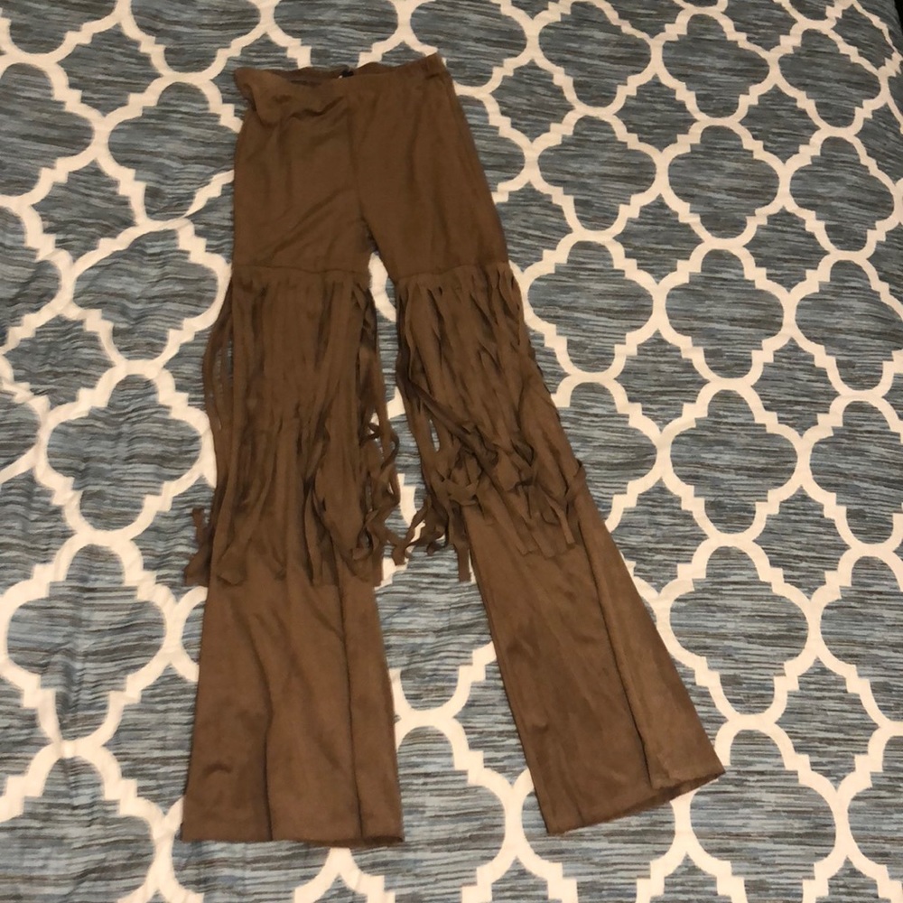 Suede like fringe leggings